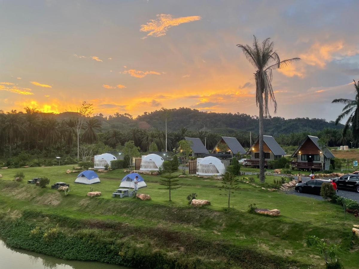 Baanrimfai Homestay Ban Thung Sang Buitenkant foto