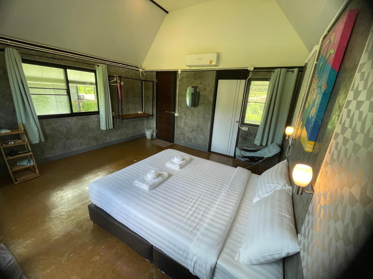 Baanrimfai Homestay Ban Thung Sang Buitenkant foto