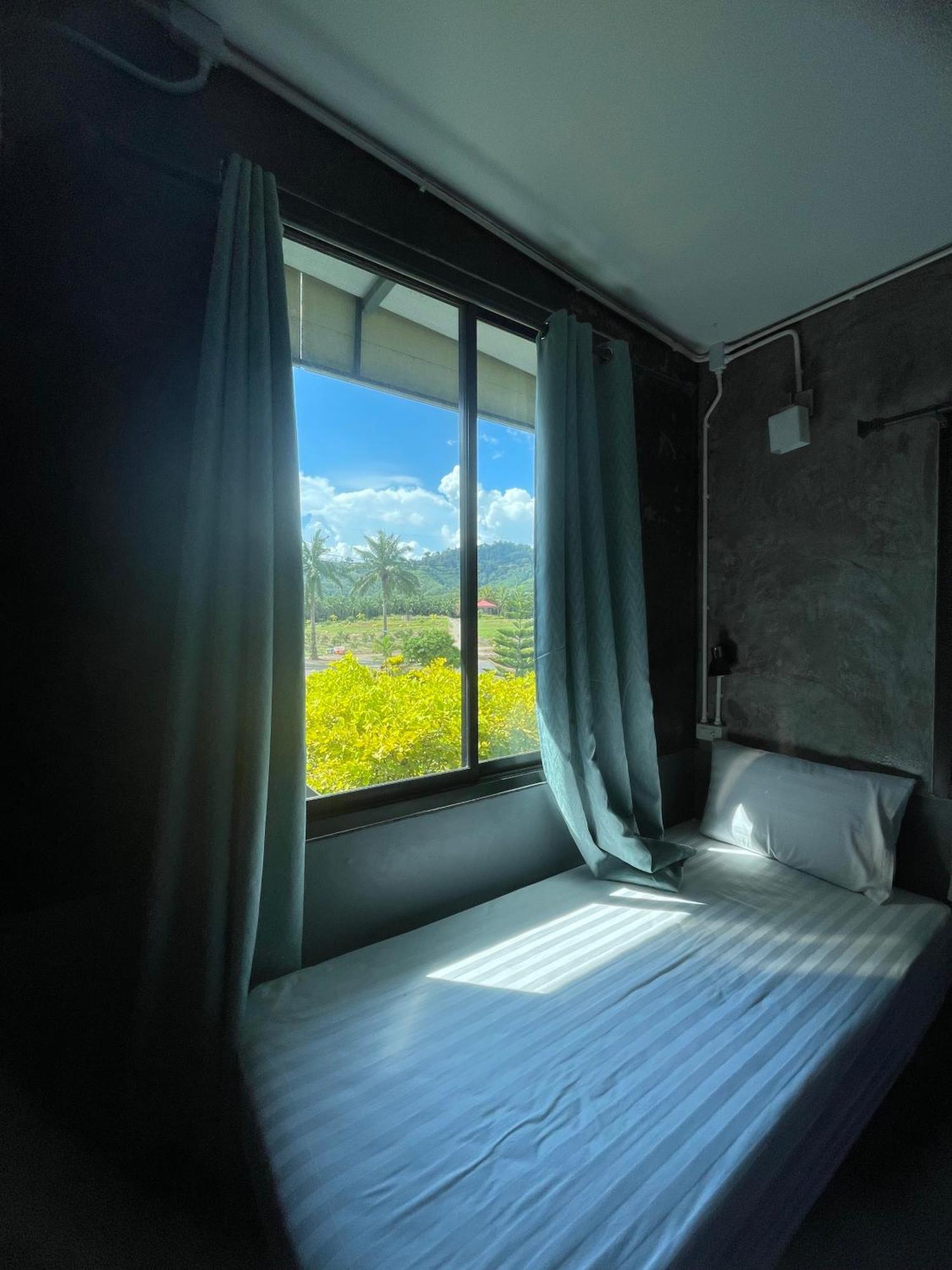 Baanrimfai Homestay Ban Thung Sang Buitenkant foto